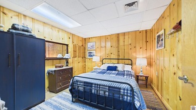 Enjoy the lake life in this 5+ bedroom (sleeps 15) 3 bath - photo 32