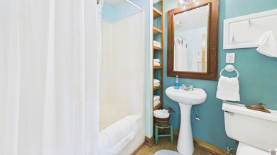 Enjoy the lake life in this 5+ bedroom (sleeps 15) 3 bath - photo 35