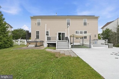 ***Solar panel is owned***Welcome to the sought after Middletown - photo 36