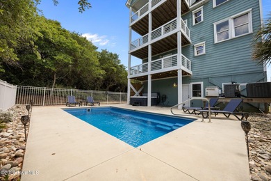 Nestled in the heart of North Topsail Beach in a quiet