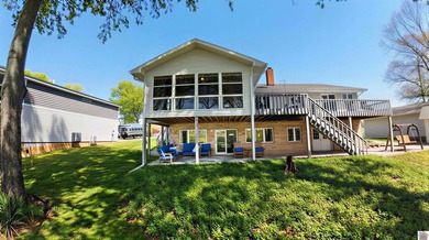 Enjoy the lake life in this 5+ bedroom (sleeps 15) 3 bath - photo 47