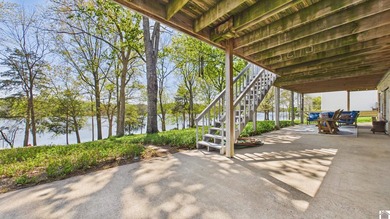 Enjoy the lake life in this 5+ bedroom (sleeps 15) 3 bath - photo 48