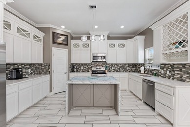 Welcome to 2633 Katie Ct! This beautiful 4-bedroom, 2-bath home - photo 9