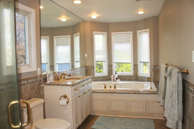 Custom built 5,000 square foot lake home on 1.3 private acres! - photo 17