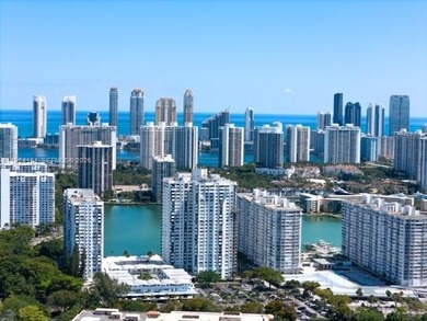 Little Maule Lake Condo For Sale in Aventura Florida