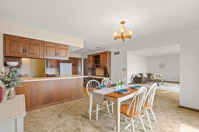 Welcome to lake life on the beautiful shores of Syracuse Lake! - photo 19