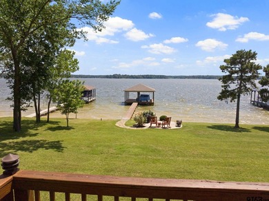 Welcome to this exceptional waterfront retreat on Lake Bob - photo 38
