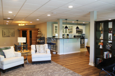 Custom built 5,000 square foot lake home on 1.3 private acres! - photo 19