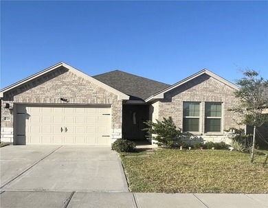 Welcome to your home sweet home! Built in 2022, this beautiful - photo 1