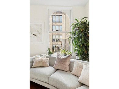 Welcome to lucky loft 7A at the refined Bullmoose. This gorgeous - photo 2