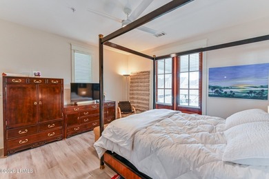 The perfect Lock and Leave condo unit! This immaculate 3rd floor - photo 22