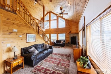 Come claim your private slice of heaven in the coveted Lakeview - photo 25