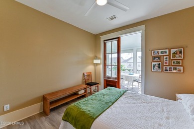 The perfect Lock and Leave condo unit! This immaculate 3rd floor - photo 28