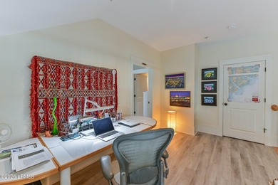 The perfect Lock and Leave condo unit! This immaculate 3rd floor - photo 35