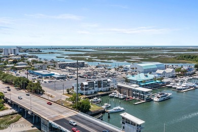 For comp purposes only. Unit includes 40ft boatslip at - photo 37