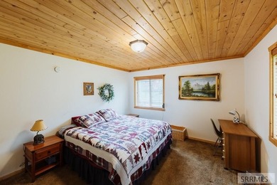 Come claim your private slice of heaven in the coveted Lakeview - photo 37