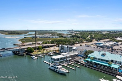 For comp purposes only. Unit includes 40ft boatslip at - photo 39
