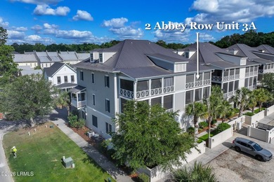 The perfect Lock and Leave condo unit! This immaculate 3rd floor - photo 46