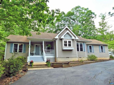 Lake Home For Sale in Palmyra, Virginia