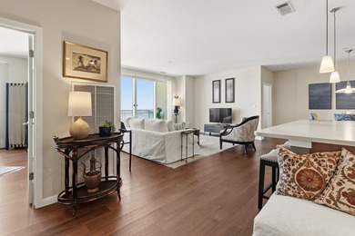 Commanding views of the city and lake from this 17th floor unit - photo 7