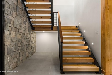 Stunning custom home with sweeping treetop and mountain views - photo 5