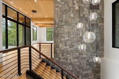 Stunning custom home with sweeping treetop and mountain views - photo 7