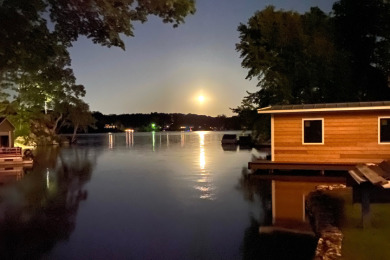 Custom built 5,000 square foot lake home on 1.3 private acres! - photo 30