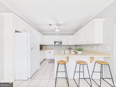 Welcome home to this beautiful 2-bedroom, 2-bath residence in - photo 15