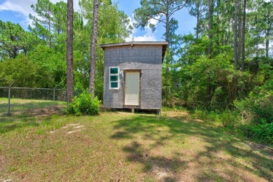Spacious 5-bedroom, 3-bath mobile home built in 2017, offering - photo 16