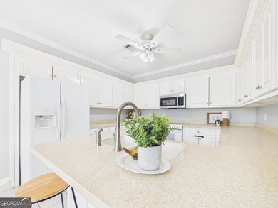 Welcome home to this beautiful 2-bedroom, 2-bath residence in - photo 16