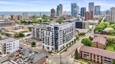 Urban living at its best. The open-concept layout is ideal for - photo 2