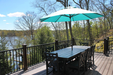 Custom built 5,000 square foot lake home on 1.3 private acres! - photo 11