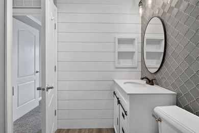 Spacious 5-bedroom, 3-bath mobile home built in 2017, offering - photo 49