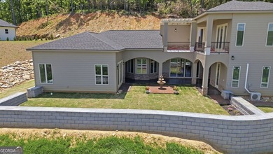 Discover your dream home with breathtaking panoramic long-range - photo 8