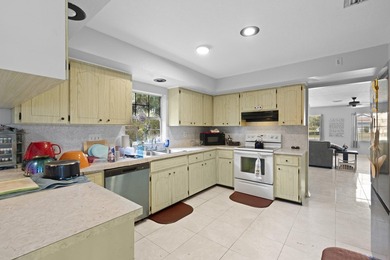 Beautifully maintained home featuring a brand-new 2025 roof for - photo 11