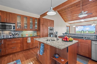 Discover a rare multi-generational property with sweeping views - photo 13