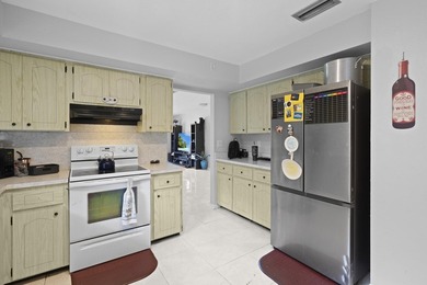 Beautifully maintained home featuring a brand-new 2025 roof for - photo 15