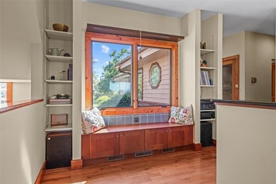 Discover a rare multi-generational property with sweeping views - photo 16