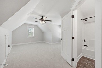 Timeless Craftsmanship Meets Modern Luxury on 1.2 Acres. Prepare - photo 30