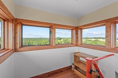 Discover a rare multi-generational property with sweeping views - photo 30