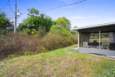 Beautifully maintained home featuring a brand-new 2025 roof for - photo 38
