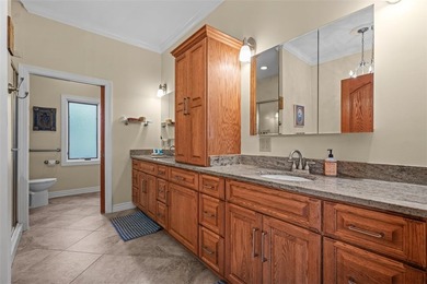 Discover a rare multi-generational property with sweeping views - photo 38