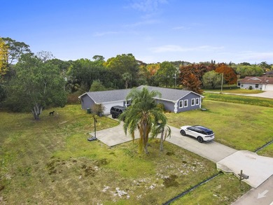 Beautifully maintained home featuring a brand-new 2025 roof for - photo 43