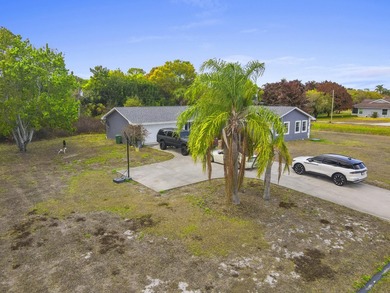 Beautifully maintained home featuring a brand-new 2025 roof for - photo 48