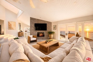 Perched above one of Orange County's most coveted stretches of - photo 4