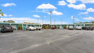 Rare opportunity to purchase Mid-Century Modern roadside motor - photo 6
