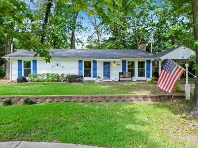 Are you looking for a sweet cottage in a beautiful area? This - photo 1