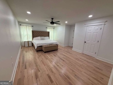 Gorgeous 4 bedroom 2.5 bath traditional style home with stunning - photo 20