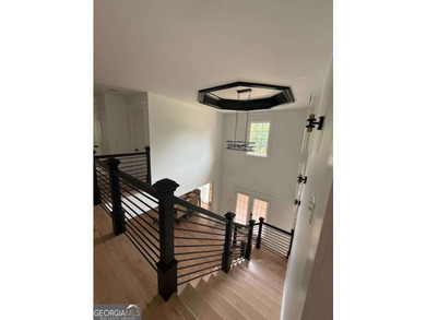 Gorgeous 4 bedroom 2.5 bath traditional style home with stunning - photo 25