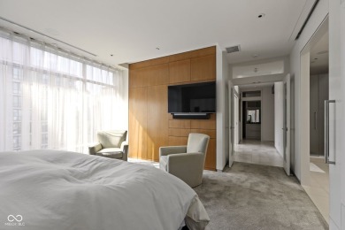 Must See!!  Luxurious downtown 2 bed / 2.5 bath 9th floor